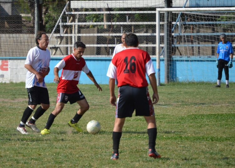 El Torneo Senior +50 también tiene finalistas: Campo Salles y 12 de Octubre