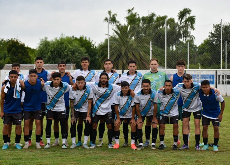 Paraná ganó en Lima, pero no le alcanzó y quedó eliminado del Regional