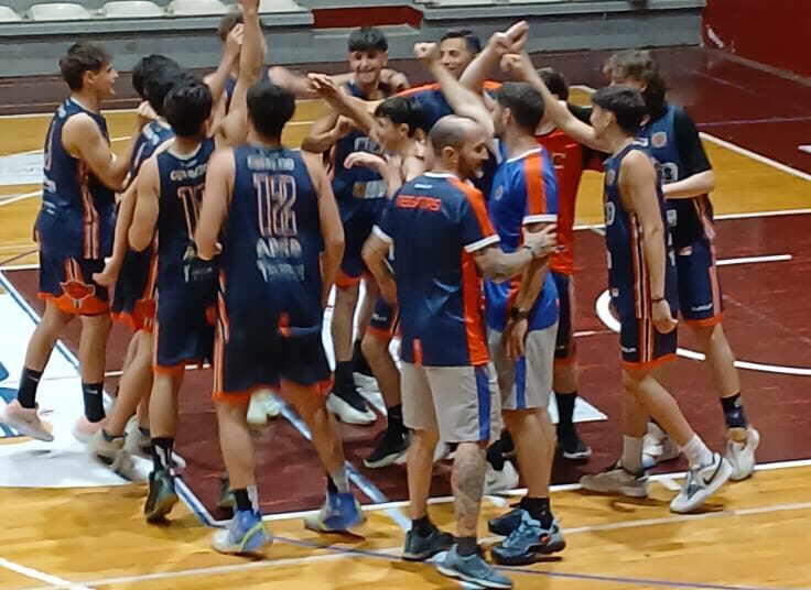 Se van definiendo los campeones del básquet formativo nicoleño