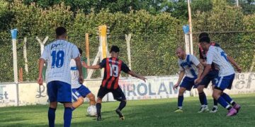 Regatas sacó ventaja y quedó bien parado de cara a la revancha