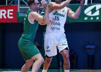 Ferro y el nicoleño Defelippo se quedaron con el clásico de la Liga Nacional