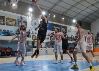 El Nicoleño Nico Rodríguez brilló, pero Pergamino Básquet volvió a caer ante La Unión