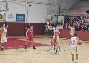 Belgrano peleó hasta el final pero cayó en su debut ante Atenas en La Plata