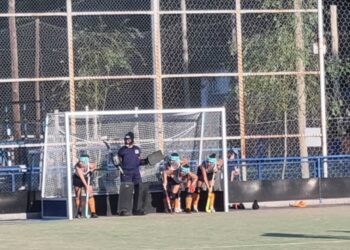 Regatas no pudo ante el lider Universitario