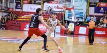 El aporte del nicoleño Víctor Fernández en San Martín no pudo impedir la caida ante Gimnasia