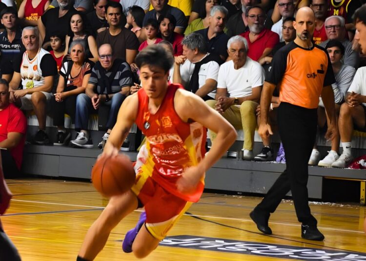 El partido entre Belgrano y Regatas, bajo evaluación disciplinaria en la CAB