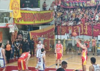 Belgrano se quedó con el clásico, estiró su racha y es líder; incidente al final del partido