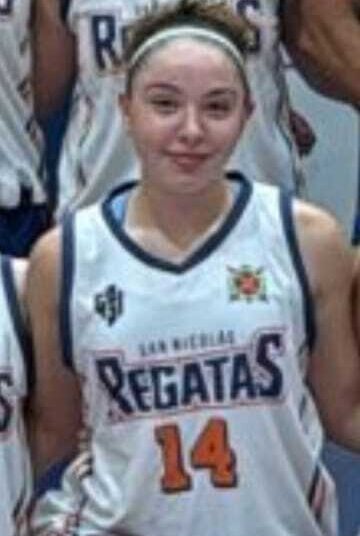 Clara Espíndola, de Regatas, convocada a la selección U17 de Rosario para el Provincial