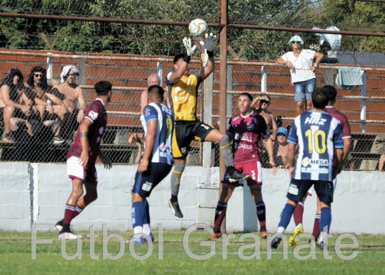 Defensores va por otro golpe ante Douglas Haig