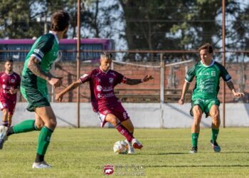 Defensores lo empató en el final y sigue prendido
