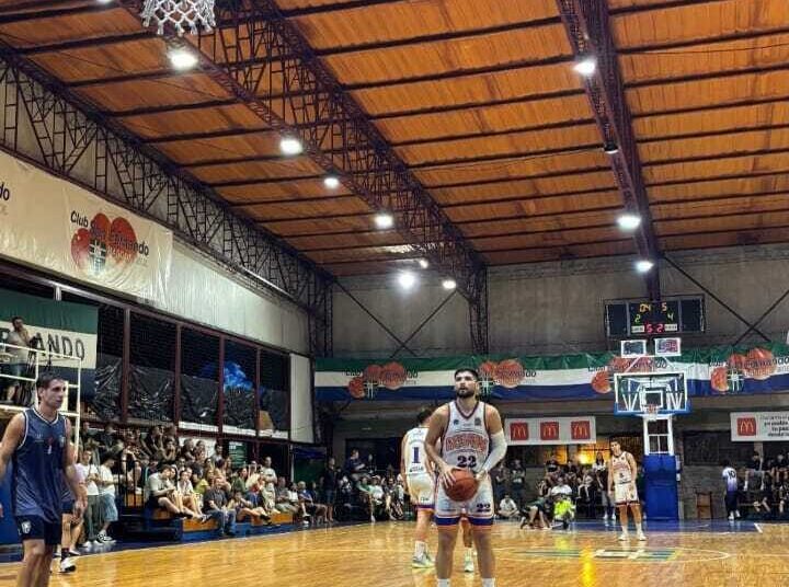 Regatas se recuperó con autoridad en San Fernando