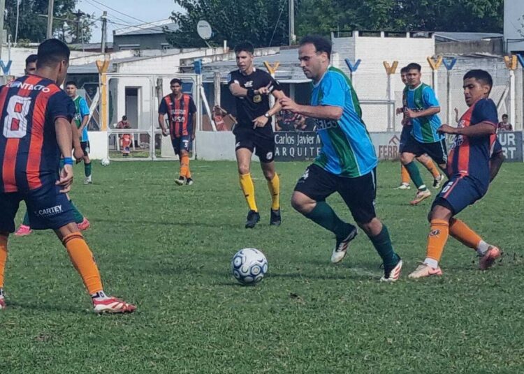 Regatas fue contundente en el complemento y goleó a Argentino