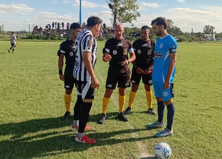 Empate justo entre Social y La Emilia en un partido entretenido