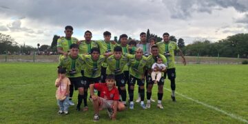 Los Andes ganó un partidazo bajo la lluvia y no le pierde pisada a La Emilia