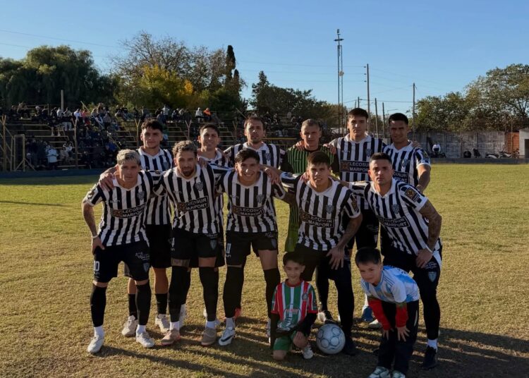 La Emilia no afloja el paso y es puntero del Apertura