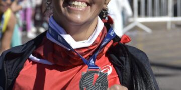 La nicoleña Valeria Benítez completó la Maratón Internacional de Mendoza en los 42K