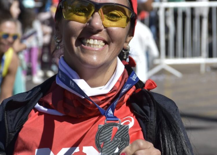 La nicoleña Valeria Benítez completó la Maratón Internacional de Mendoza en los 42K