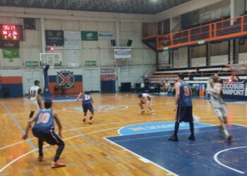 Regatas A y Defensores festejaron en “La Ribera”