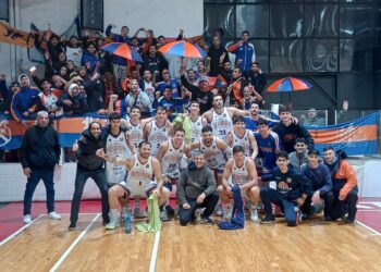 Regatas logró un gran triunfo en Pilar y sigue prendido arriba