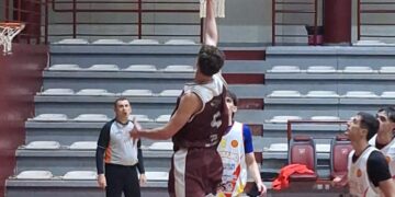 Defensores y Sacachispas cerraron la octava fecha con contundentes victorias