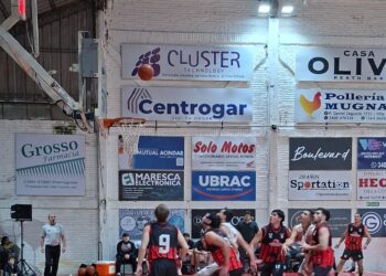 Sacachispa se quedó con el clásico de Villa y festejó ante Riberas