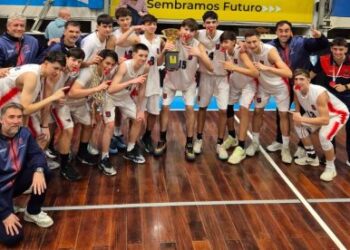 El emiliano, Yaco Mansilla, figura total en el tricampeonato rosarino U17