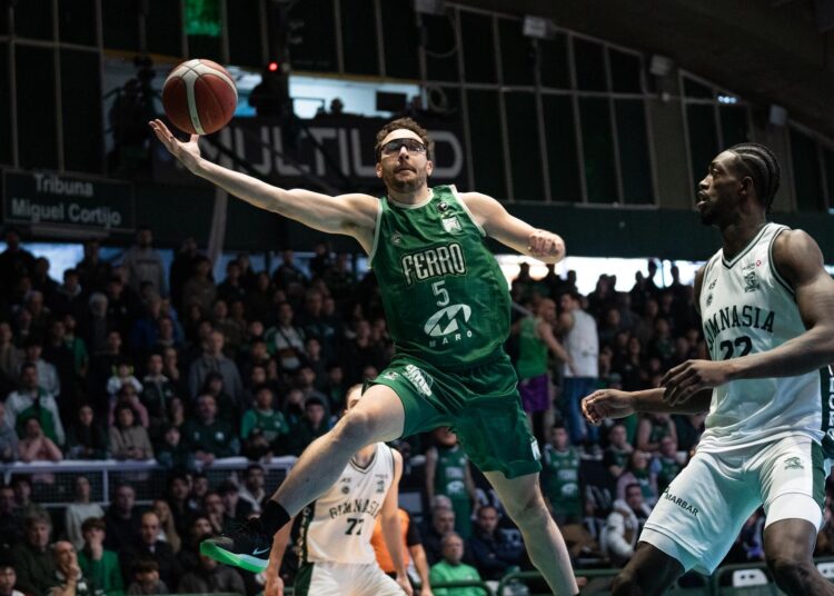 Ferro ganó en Caballito, forzó el quinto juego y Defelippo aportó su energía en una jornada decisiva