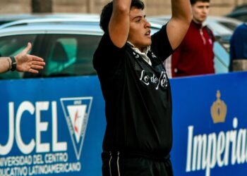 Universitario (SF) impuso su localía y dejó sin respuestas a San Nicolás Rugby