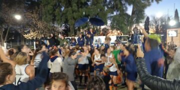 Regatas B hizo historia: goleó a Carcarañá y ascendió a la categoría C de la AHL
