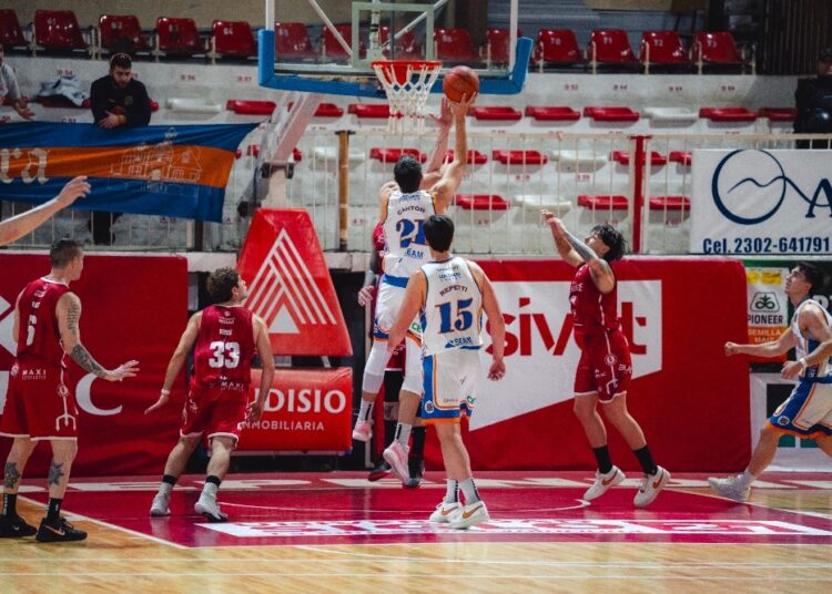 Regatas quiere liquidar la serie en La Ribera