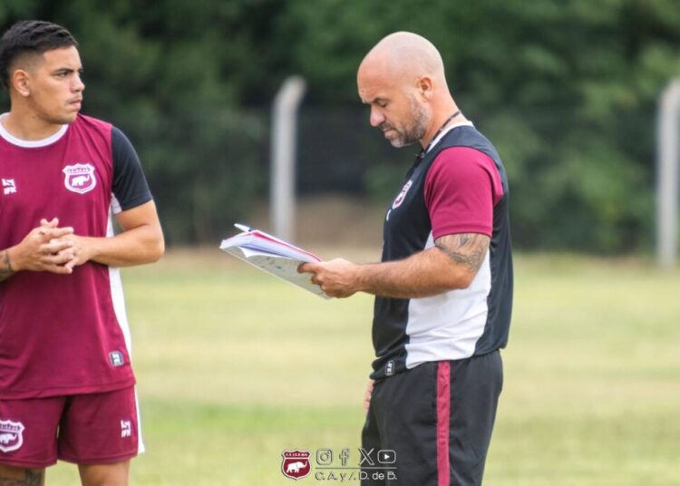 Defensores espera rival para la Segunda Fase: el lunes se sorteará el camino hacia el ascenso en el Federal A