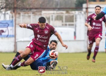 Defensores empató con Escobar y sigue en puestos de clasificación