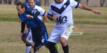 Regatas y Paraná no ceden terreno: el Senior de la Liga Nicoleña vivió un intenso fin de semana largo