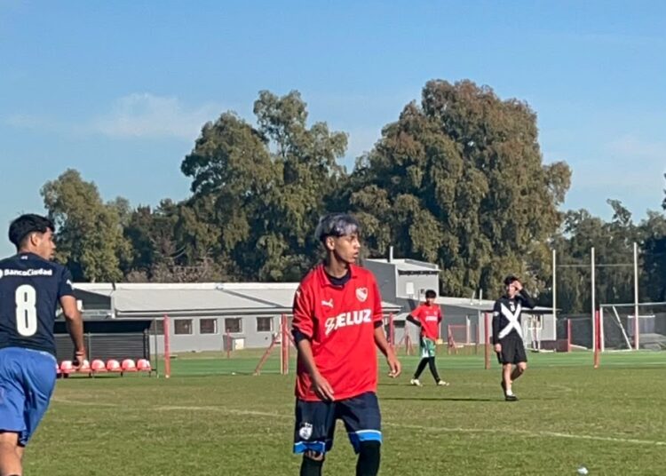 De San Nicolás a Independiente: Dylan Fariña dio el gran salto y comienza a cumplir su sueño