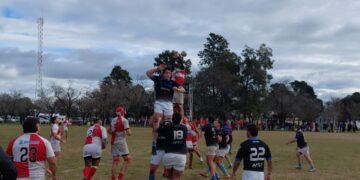 San Nicolás Rugby luchó hasta el final, pero Provincial hizo valer la localía en Rosario