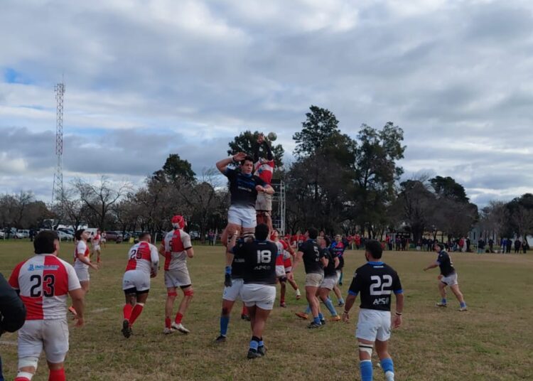 San Nicolás Rugby luchó hasta el final, pero Provincial hizo valer la localía en Rosario