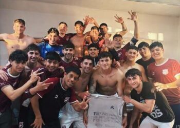 Defensores se quedó con el clásico de Villa Ramallo y es el único escolta