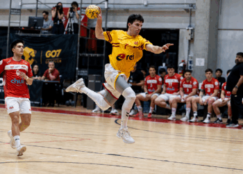 Belgrano cayó ante Universitario y jugará la reclasificación en el Nacional de Handball