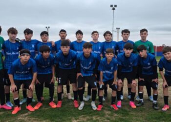 San Nicolás debutó con una victoria y un empate ante La Plata