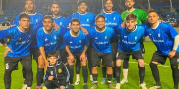 San Nicolás eliminó al campeón y sigue en carrera en la Copa País