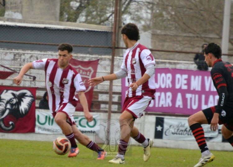 Defensores de Belgrano busca el zarpazo al cierre de la cuarta fecha tras la gran reacción de Douglas