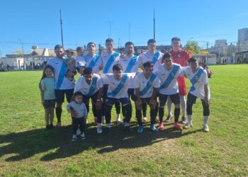 A fuerza de goles, Paraná clasificó