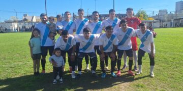 A fuerza de goles, Paraná clasificó