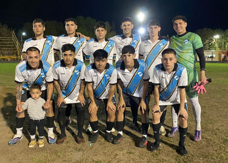 Paraná le ganó a 12 de Octubre y quedó como único líder del Clausura