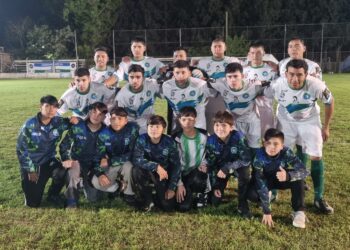 Argentino dio el golpe ante Regatas y avanzó a cuartos de final